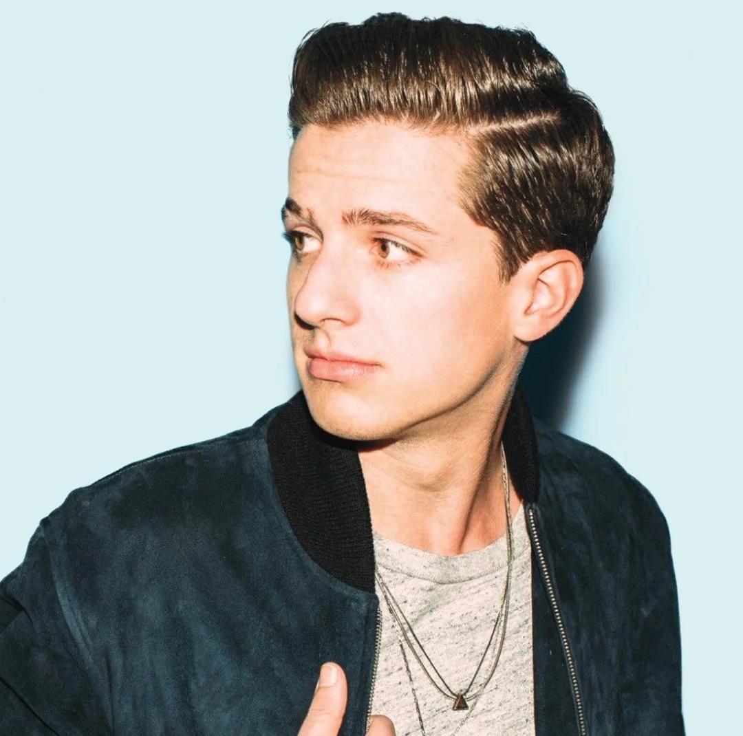 Charlie Puth one Call away. One Call away Чарли пут. Чарли пут с длинными кудрявыми волосами.